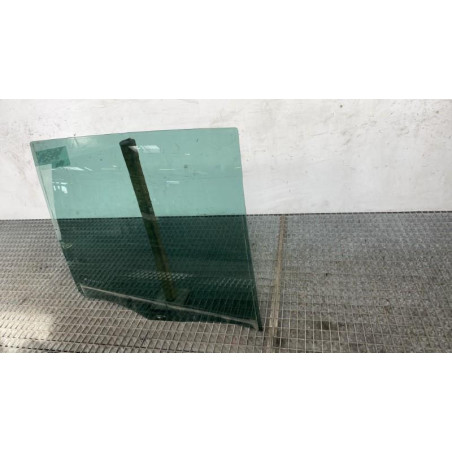 Vitre arriere droit RENAULT GRAND MODUS Photo n°1