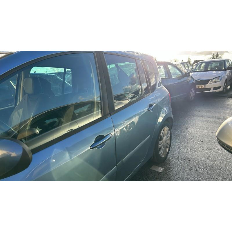 Vitre arriere droit RENAULT GRAND MODUS Photo n°15