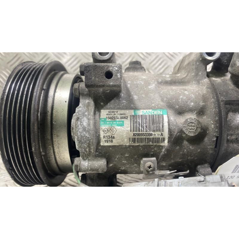 Compresseur clim RENAULT GRAND MODUS Photo n°2