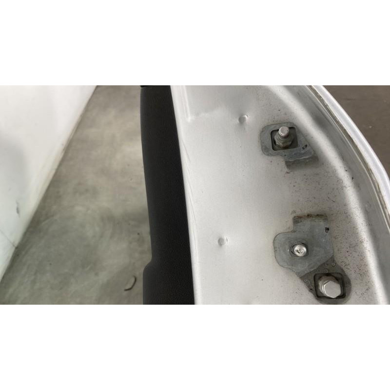 Porte arriere gauche RENAULT CLIO 3 Photo n°1