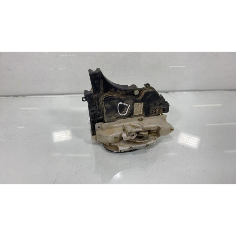 Serrure avant droit MITSUBISHI L 200 3 Photo n°3