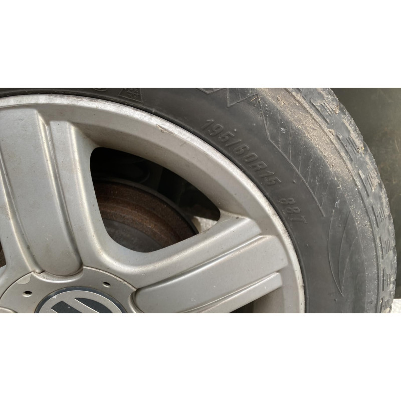 Serrure avant droit VOLKSWAGEN FOX Photo n°10