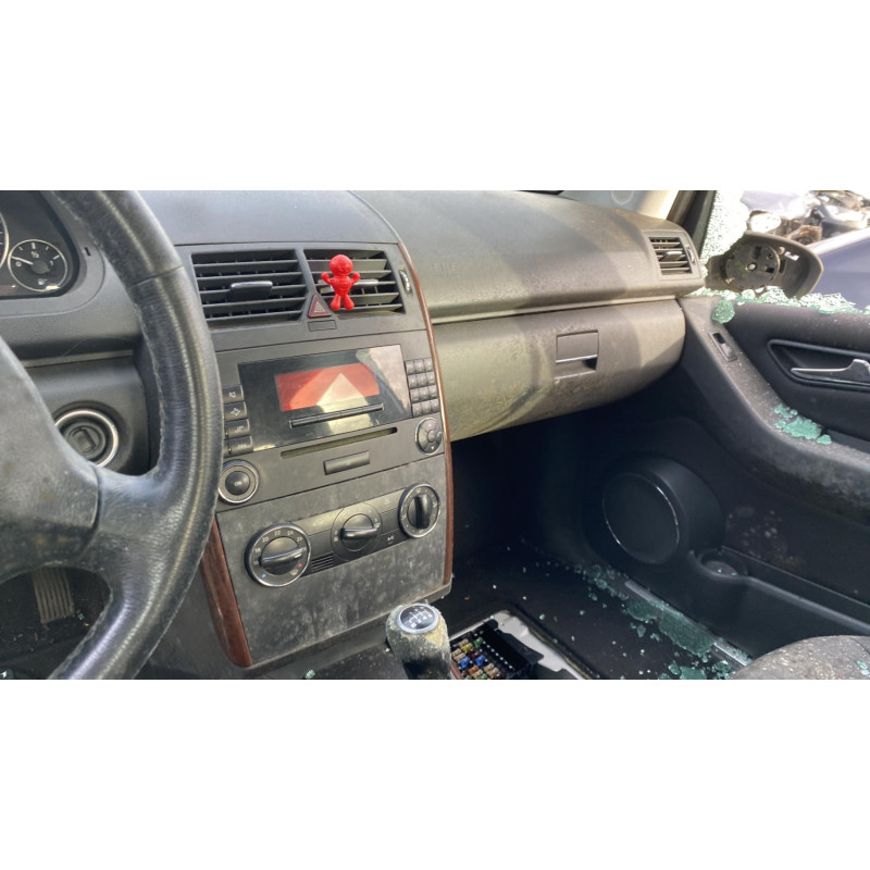 Feu arriere principal droit (feux) MERCEDES CLASSE A 169 Photo n°19