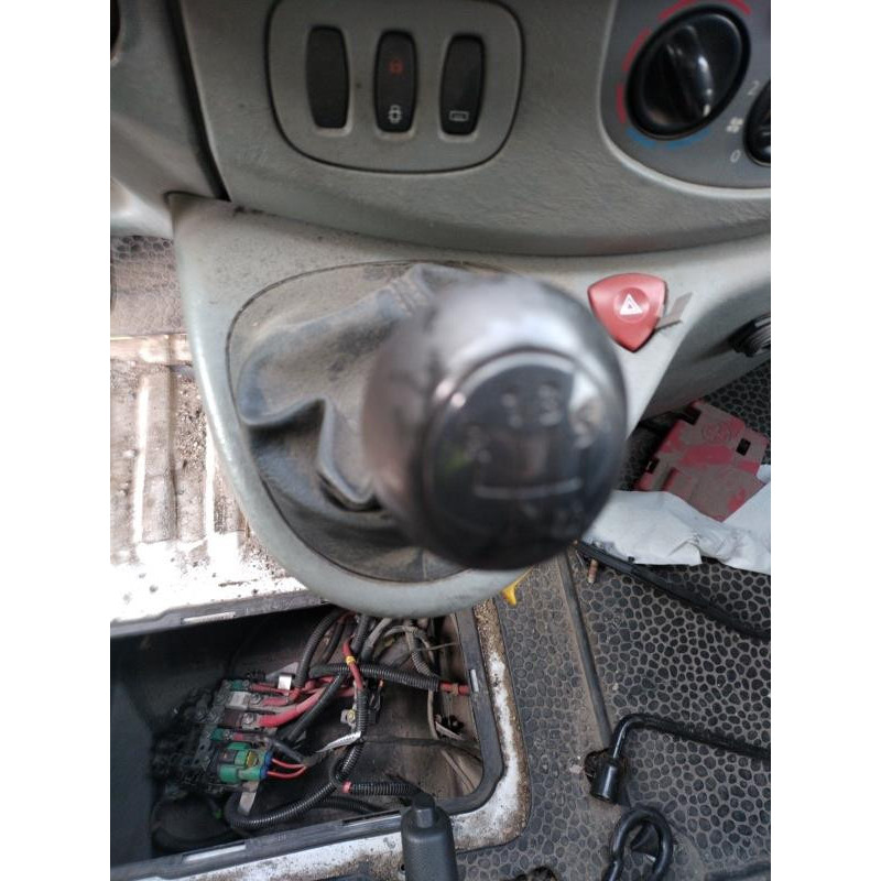 Etrier arriere droit (freinage) RENAULT TRAFIC 2 Photo n°6