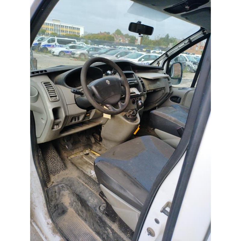 Etrier arriere droit (freinage) RENAULT TRAFIC 2 Photo n°10