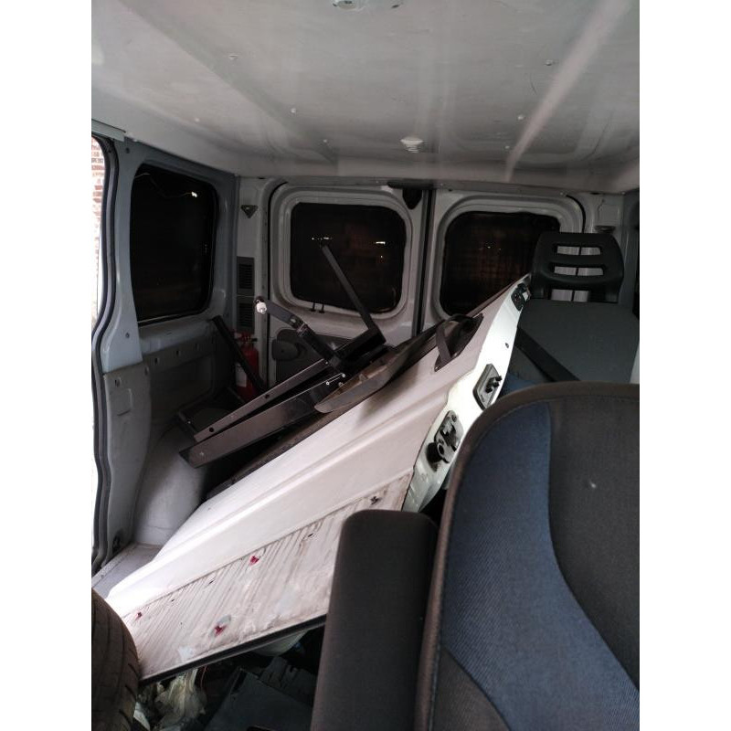 Etrier arriere droit (freinage) RENAULT TRAFIC 2 Photo n°12