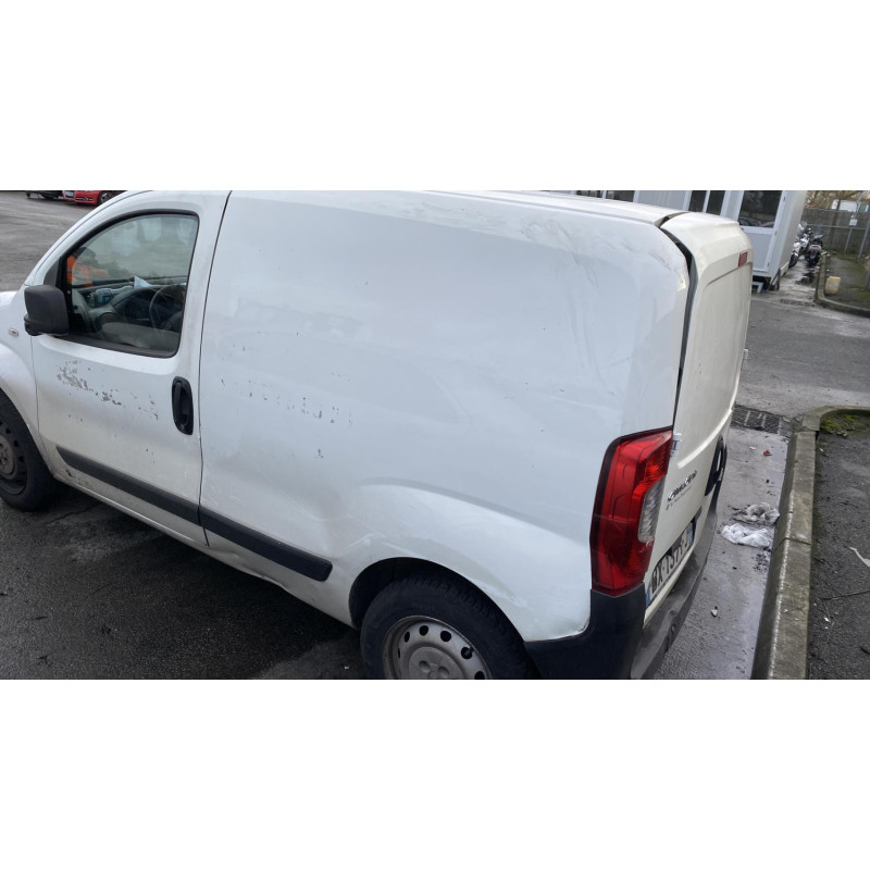 Capot PEUGEOT BIPPER Photo n°12