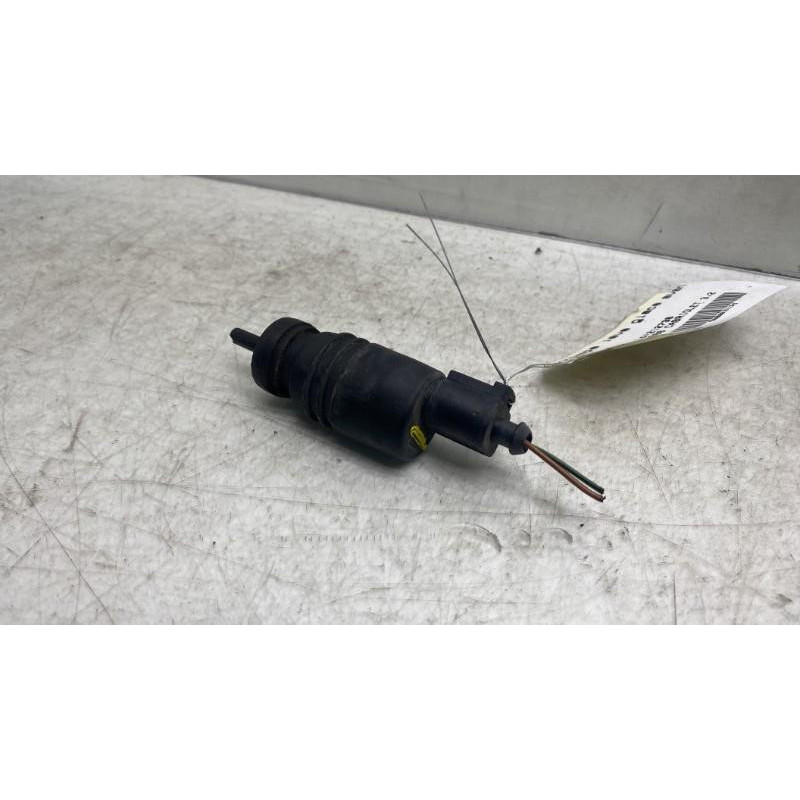 Pompe lave glace avant PORSCHE BOXSTER 1 986 Photo n°1