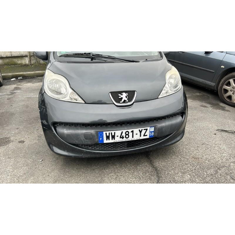 Feu arriere principal gauche (feux) PEUGEOT 107 Photo n°8