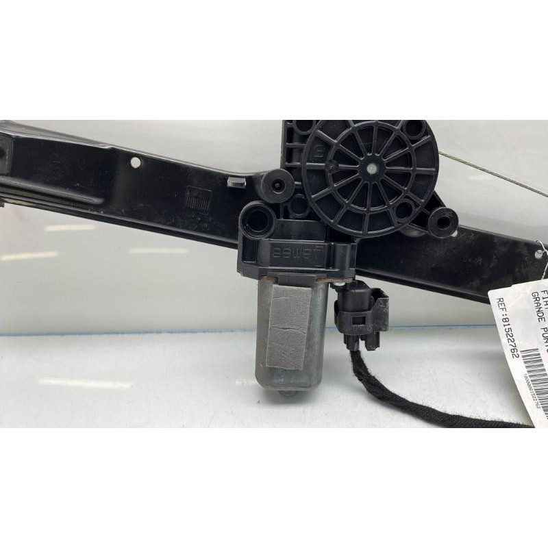 Leve vitre electrique avant droit FIAT GRANDE PUNTO Photo n°2