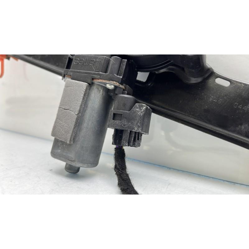 Leve vitre electrique avant droit FIAT GRANDE PUNTO Photo n°3