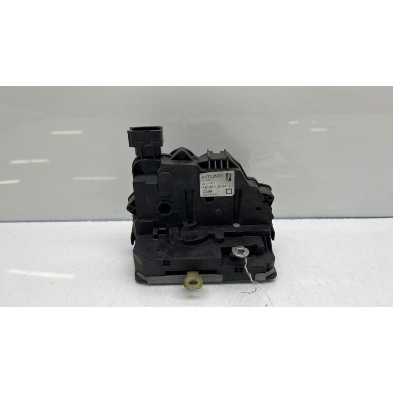 Serrure avant droit FIAT GRANDE PUNTO Photo n°1