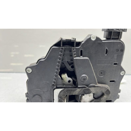 Serrure avant droit FIAT GRANDE PUNTO