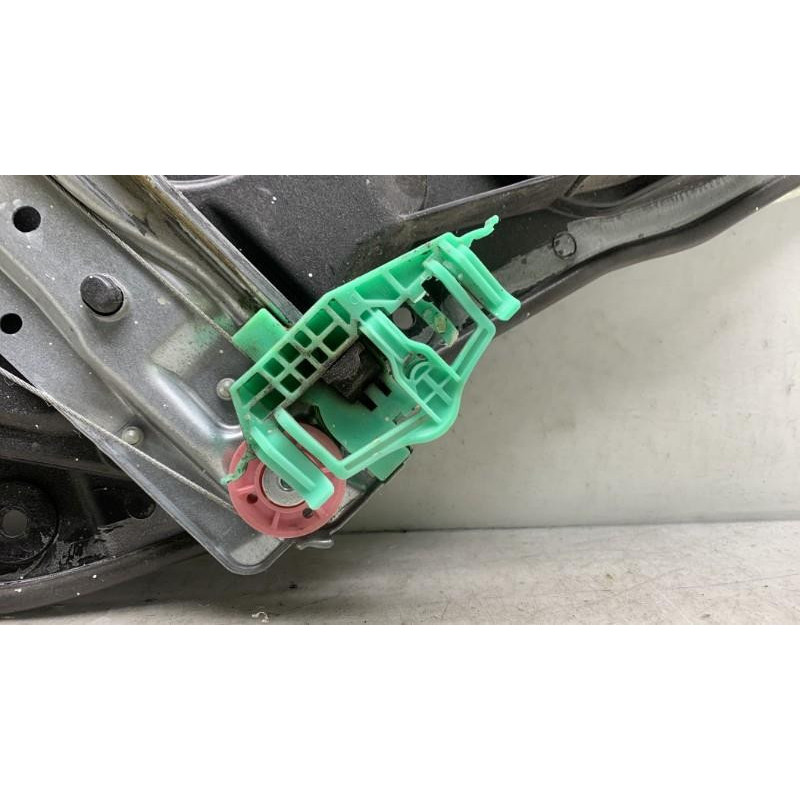 Leve vitre electrique arriere droit ALFA ROMEO GIULIETTA 2 Photo n°2