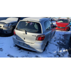 Serrure avant droit TOYOTA YARIS 1
