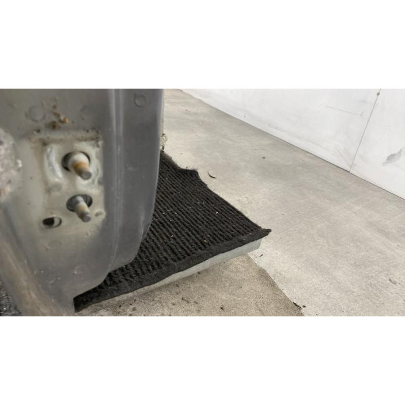 Porte avant droit RENAULT MEGANE 2 Photo n°6