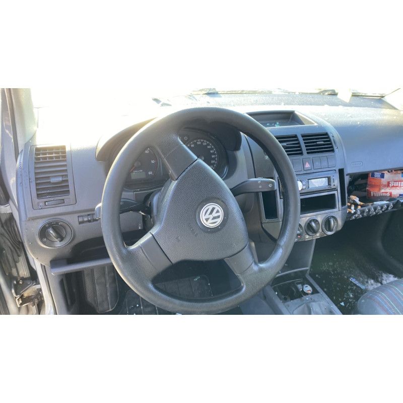 Moteur essuie glace avant VOLKSWAGEN POLO 4 Photo n°19