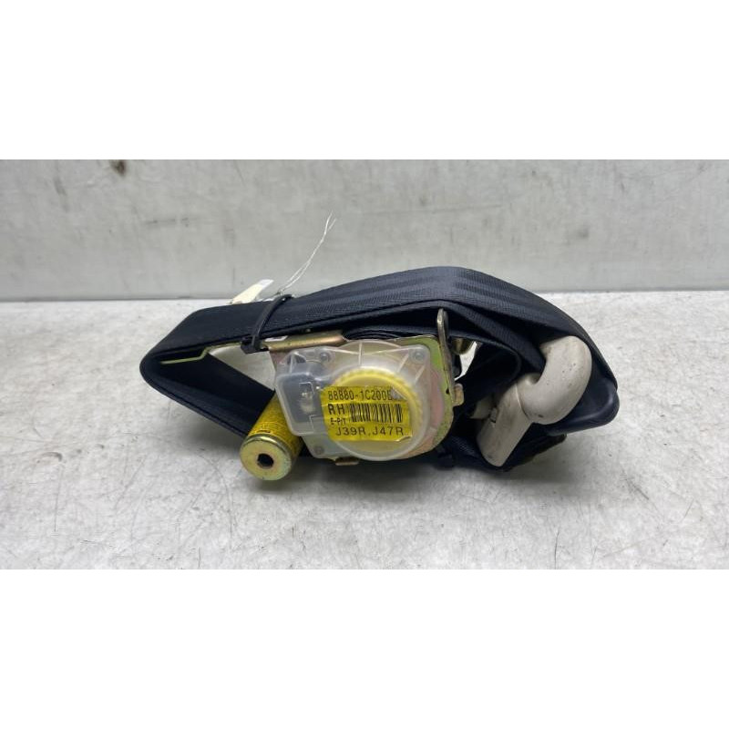 Pretensionneur de ceinture avant droit HYUNDAI GETZ Photo n°1