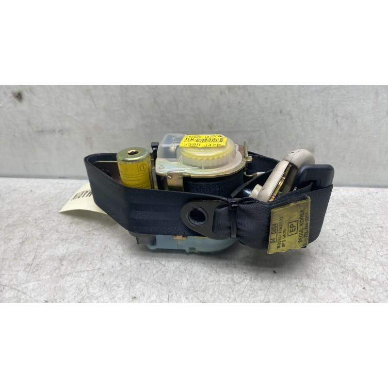 Pretensionneur de ceinture avant droit HYUNDAI GETZ Photo n°2