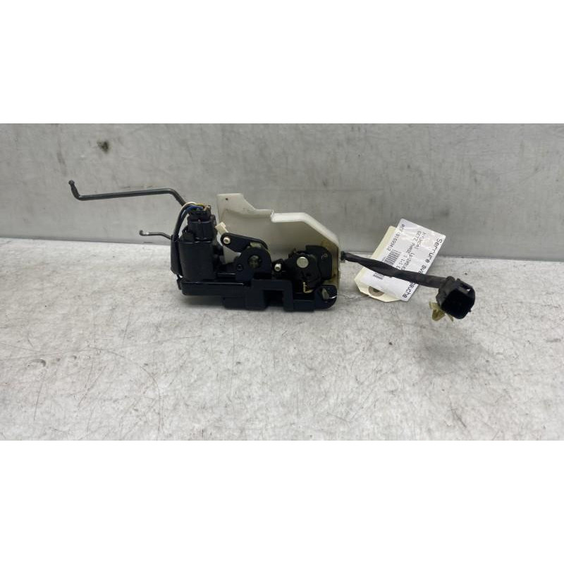Serrure avant gauche HYUNDAI GETZ Photo n°2