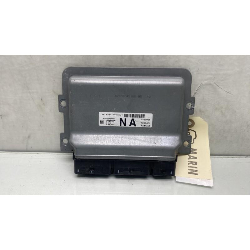 Calculateur moteur RENAULT CLIO 4 Photo n°2
