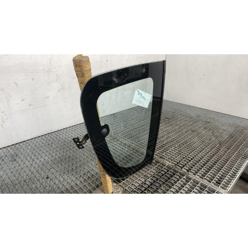 Custode arriere droit MITSUBISHI L 200 3 Photo n°5