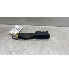 Attache ceinture arriere gauche MITSUBISHI L 200 3