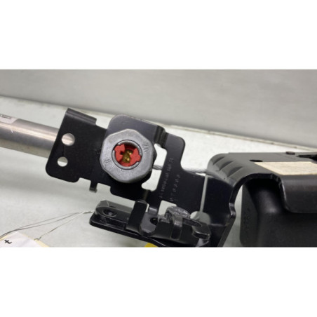 Pretensionneur de ceinture avant droit VOLVO C 30