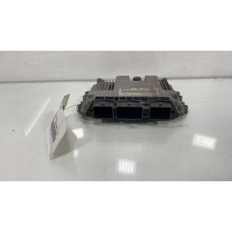Calculateur moteur RENAULT MEGANE 2 Photo n°2