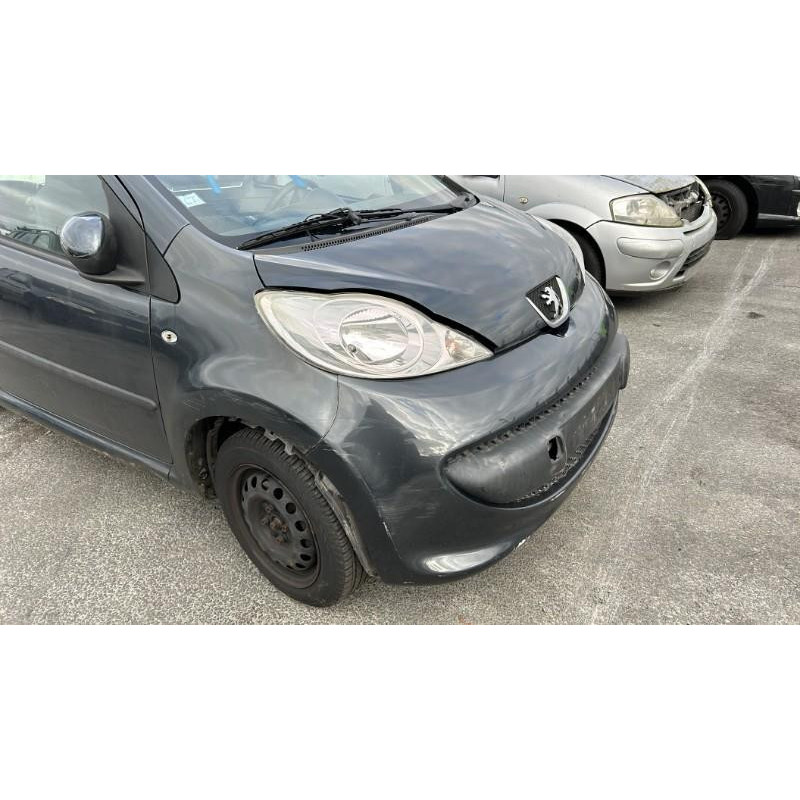 Lunette arriere PEUGEOT 107 Photo n°14