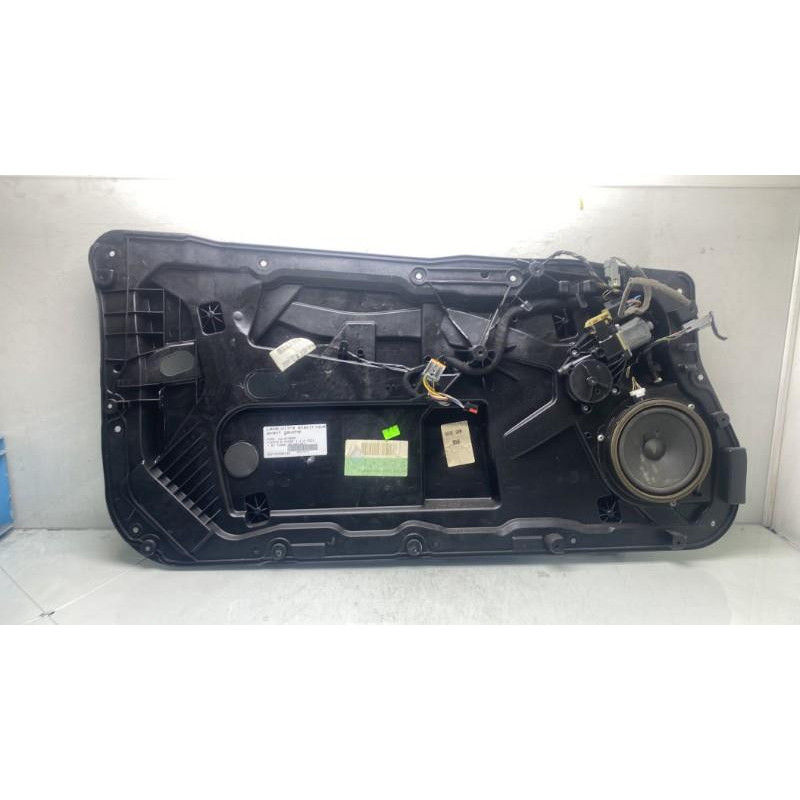 Leve vitre electrique avant gauche FORD FIESTA 6 Photo n°2