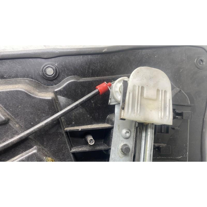 Leve vitre electrique avant gauche FORD FIESTA 6 Photo n°6