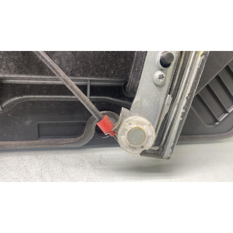 Leve vitre electrique avant gauche FORD FIESTA 6 Photo n°7