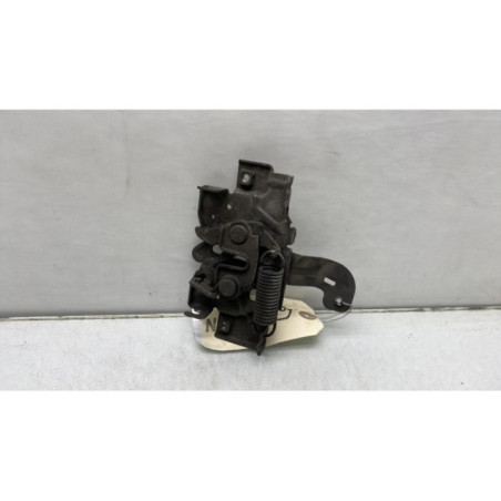 Fermeture de capot MAZDA 3 1