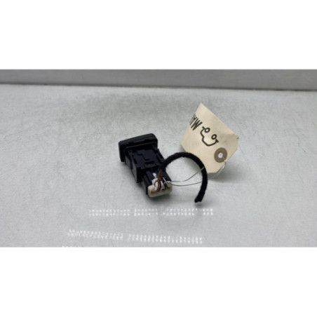 Bouton de warning MAZDA 3 1