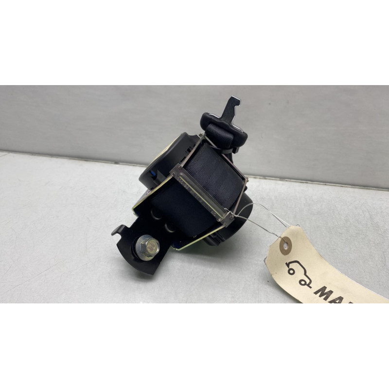 Ceinture arriere centrale MAZDA 3 1 Photo n°4