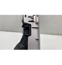 Eclairage de plafonnier MAZDA 3 1