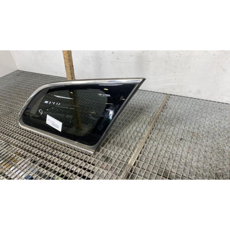 Custode arriere droit TOYOTA AVENSIS 3 Photo n°3
