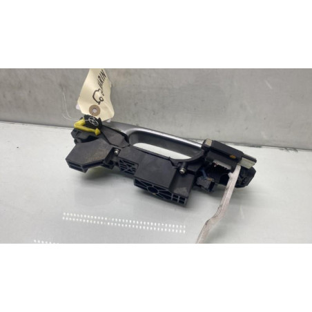 Poignee porte arriere droit TOYOTA AVENSIS 3