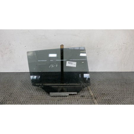 Vitre arriere droit TOYOTA AVENSIS 3 Photo n°1