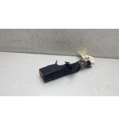 Attache ceinture arriere droit TOYOTA AVENSIS 3