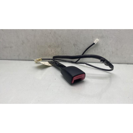 Attache ceinture avant droit TOYOTA AVENSIS 3