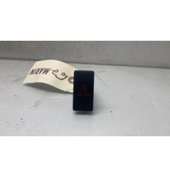 Bouton de warning TOYOTA AVENSIS 3