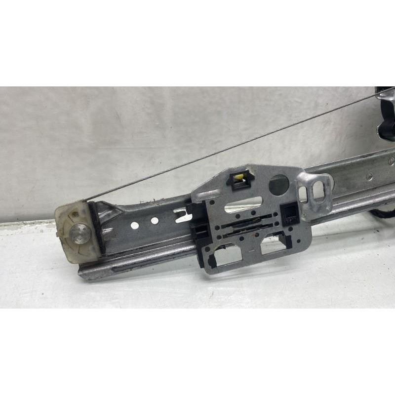Leve vitre electrique arriere gauche MERCEDES CLASSE M 163 Photo n°5