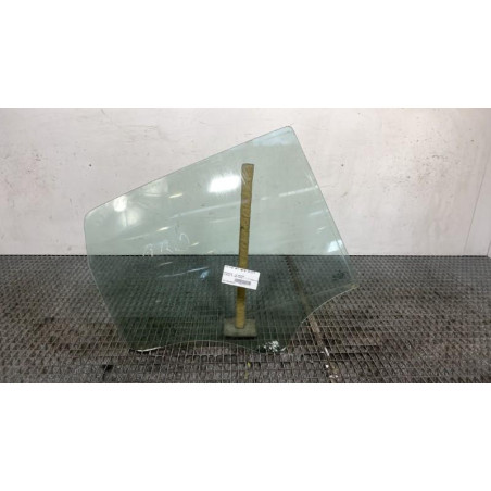 Vitre arriere droit MERCEDES CLASSE A 169