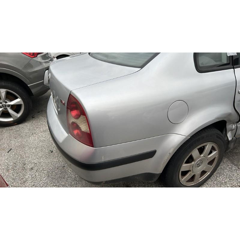 Aile avant droit VOLKSWAGEN PASSAT 4 Photo n°10