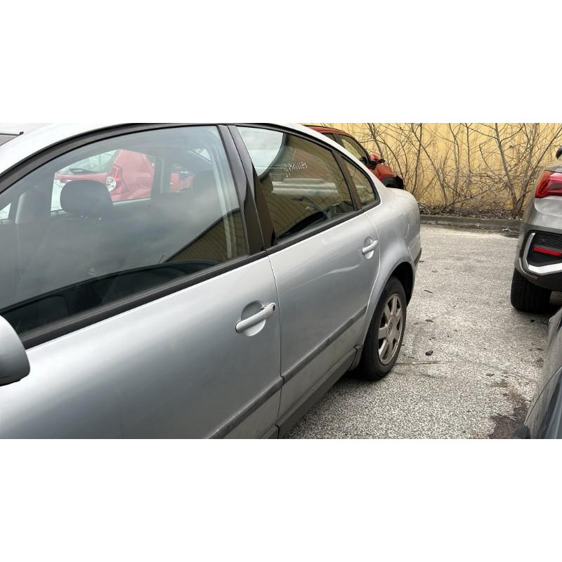 Aile avant droit VOLKSWAGEN PASSAT 4 Photo n°13