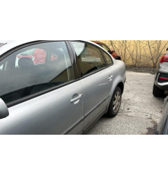 Serrure avant droit VOLKSWAGEN PASSAT 4