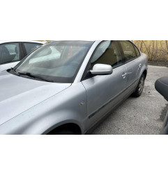 Serrure avant droit VOLKSWAGEN PASSAT 4