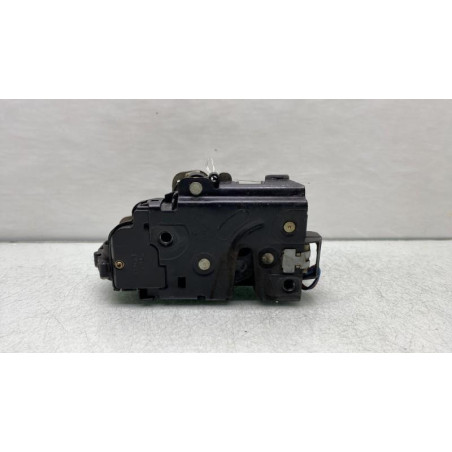 Serrure avant droit SKODA FABIA 1